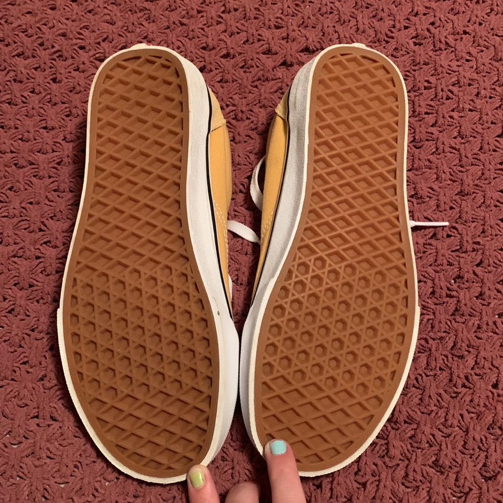 Men’s NWOT Van’s Old Skool Sneakers - Picture 6 of 6